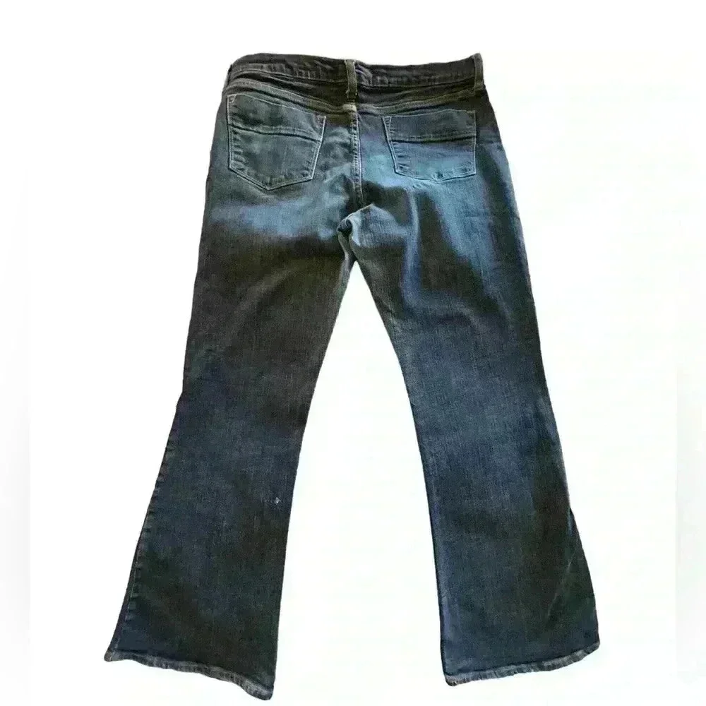 Old Navy size 14 Sweetheart style denim jean. Reg fit . Medium wash. - Picture 2 of 6